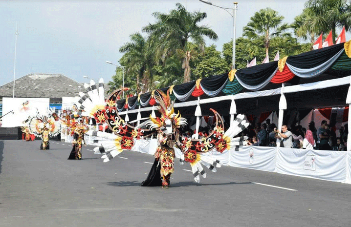 Tahun ke 16, Jember Fashion Carnival Meneguhkan Posisi