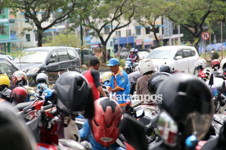 Atasi Pakir Liar, Dishub Siagakan 50 Petugas di Lima Titik