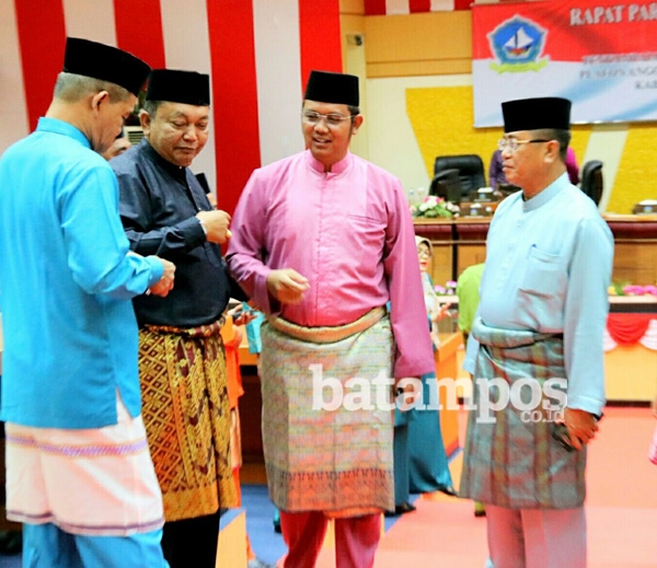 Bupati Wajibkan ASN Berbaju Melayu pada Hari Jumat
