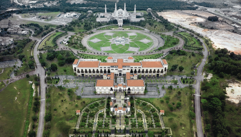 Iskandar Bukukan Investasi 57,74 Miliar Dolar AS dalam 11 Tahun