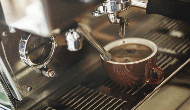 Ciptakan Signature Coffee, dan Kedai Kopi Anda akan Langgeng