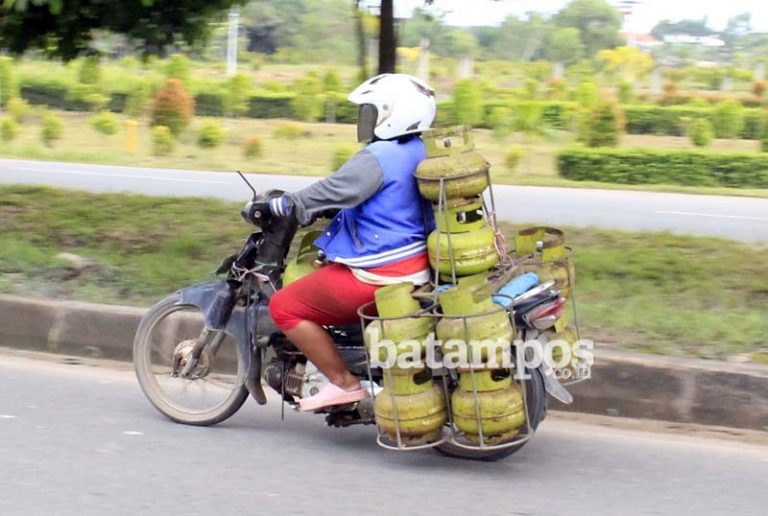 Sejumlah Warga Batam Keluhkan Pasokan Gas Elpiji 3 Kilogram