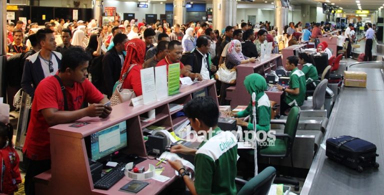 Libur Natal, Wisnus Padati Hang Nadim