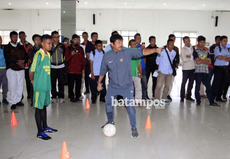 Kemajuan Sepakbola Nasional Bergantung Pelatih Usia Dini