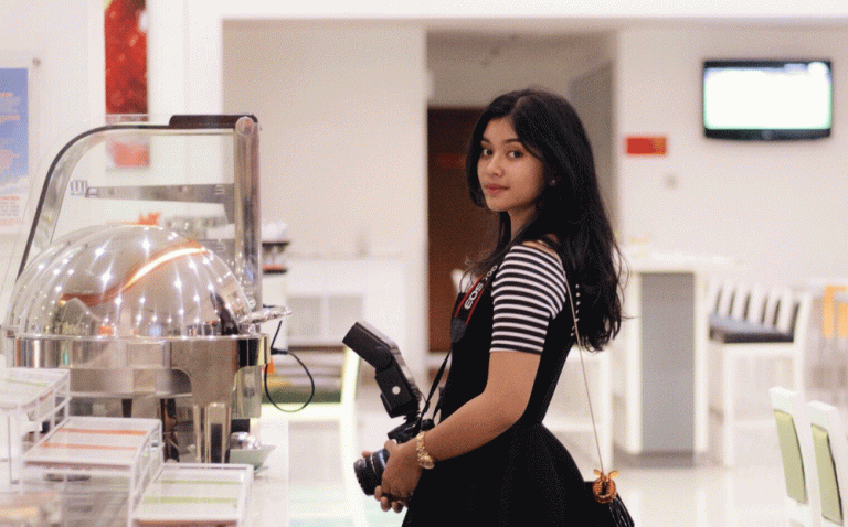 Elsa Lawrent, Banyak Belajar dari Short Movie