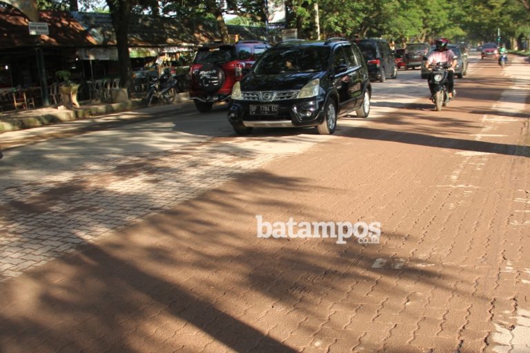Pak Wali, Truk Tanah Kembali Kotori Jalan