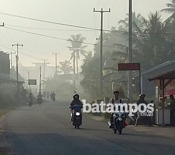 Tanjungbatu Diselimuti Kabut Asap