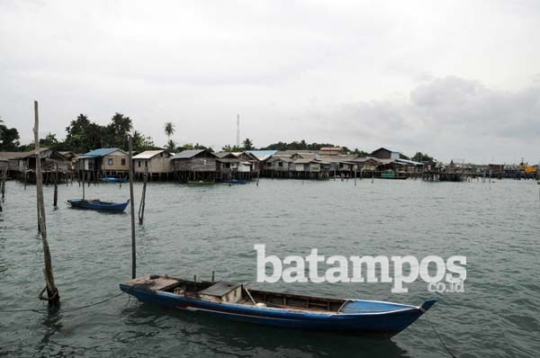 DKP Tarik Kapal Bantuan