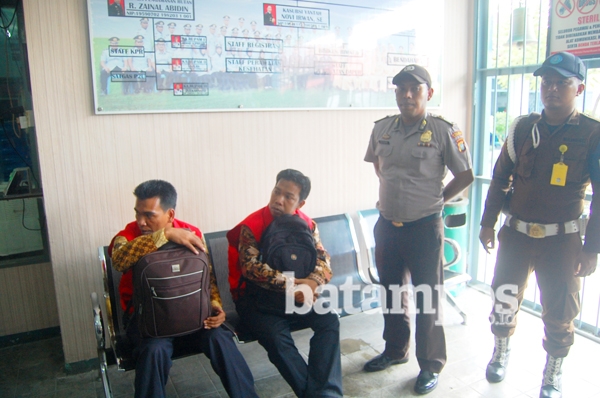 Kepala Puskemas Moro Ditahan