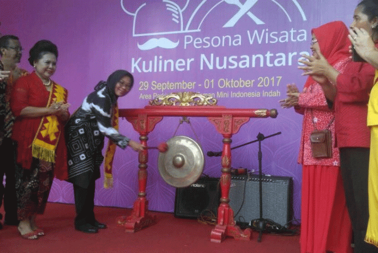 Pesona Wisata Kuliner Nusantara 2017 di TMII
