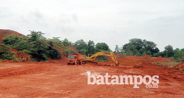 Tambang Bauksit Mulai Beroperasi