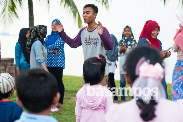 Kumpulkan Buku Bekas, Cerdaskan Anak Bangsa