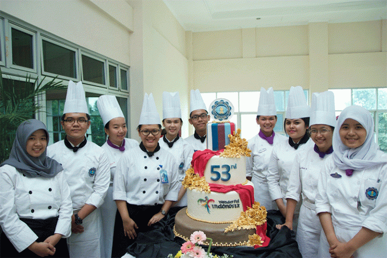 STP NHI Bandung Wisuda 502 Lulusan SDM Pariwisata Andal