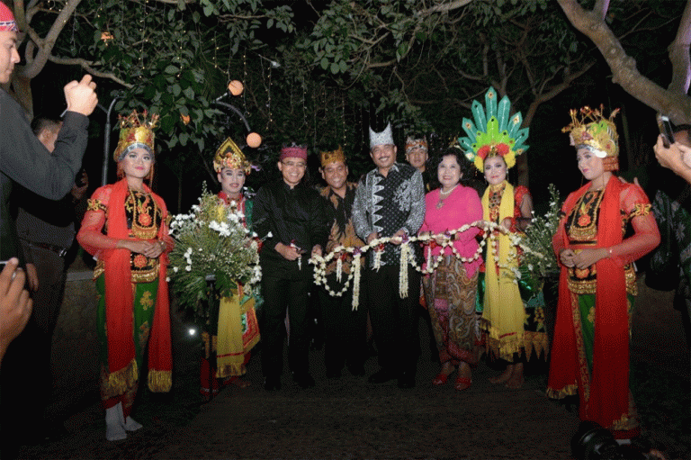 Menpar Resmikan Sahid Osing, Banyuwangi