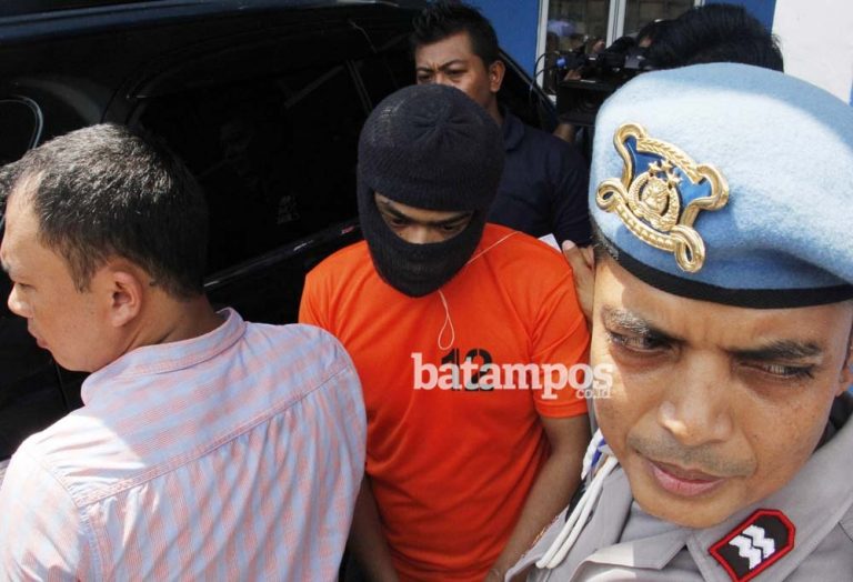Suami Deli Cinta Ingin Pembunuh Istrinya Dihukum Seumur Hidup