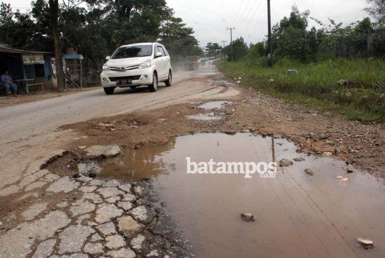 Pak Wali, Jalan Berlubang Semakin Banyak