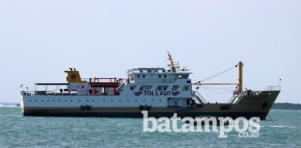 Kapal Pelni Tetap Beroperasi selama Periode Mudik