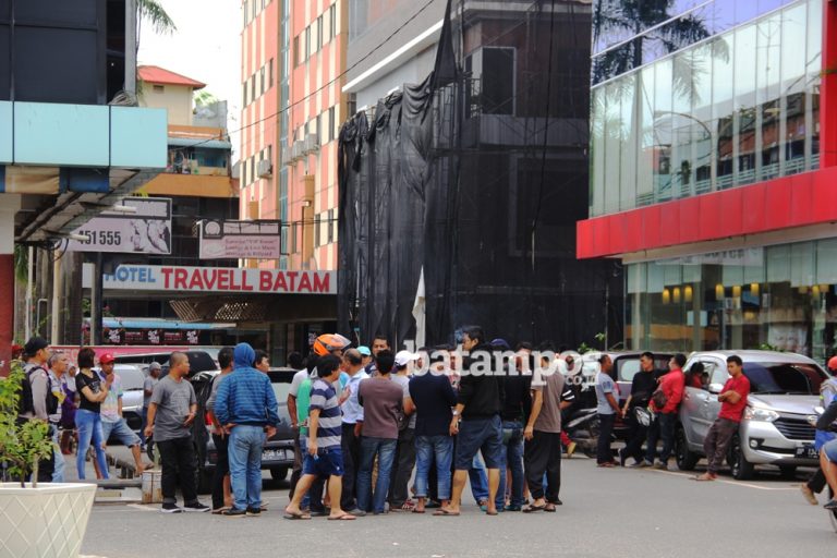 Keributan AntarSopir Taksi Kembali Terjadi