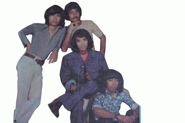 Mengenang Kepergian Anggota Band Legendaris Koes Plus, Yon Koeswoyo