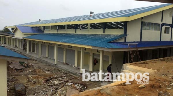 Bangunan Pasar Bukit Tembak Seperti Pasar Modern