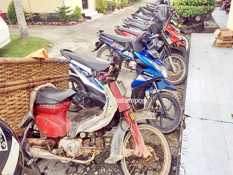 Surat Tak Lengkap, Puluhan Motor Ditilang