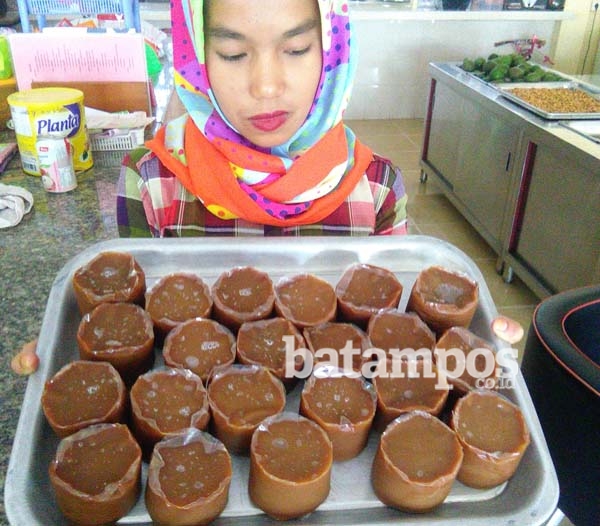 Jelang Imlek, Kue Bakul Mulai Diburu