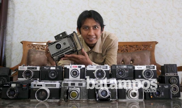Yusnadi, Pemburu Kamera Klasik Produk Dalam dan Luar Negeri