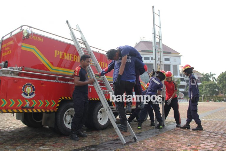Dinilai Kurang, Damkar Akui Tak Ada Penambahan Armada