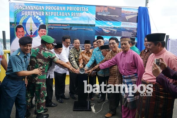 Gubernur Luncurkan Proyek Prioritas