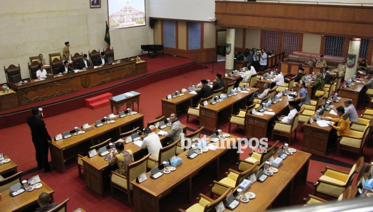 Pemko Batam Minta Ranperda PKL Dipertimbangkan