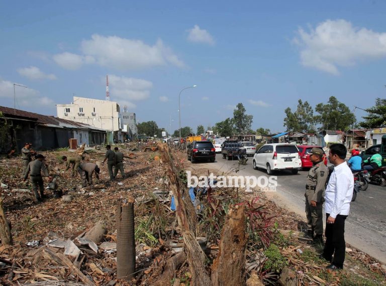 Hari Ini, Proyek Jalan 2018 Mulai Dikerjakan
