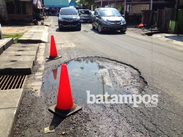 Jalan Pintu Tiga Mangsang Butuh Perbaikan
