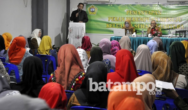 Perempuan Berperan Besar Membentuk Keluarga Sehat Sejahtera