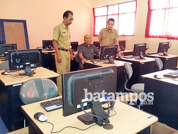 Siapkan Dua Ruang Kelas dan 36 Unit Komputer