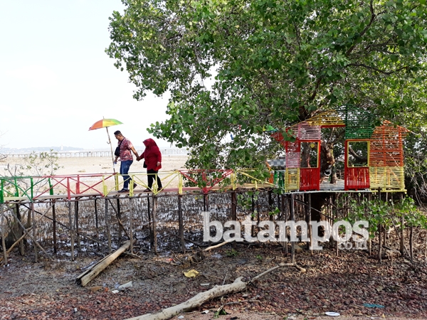 Ingin Bangun Rumah Panggung Terbalik