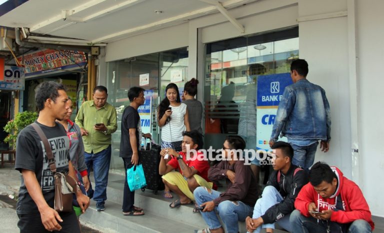 Nasabah Diimbau Ganti Kartu ATM Magnetik ke Chip