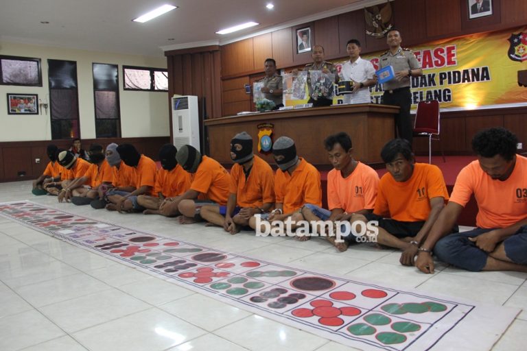 Polisi Gerebek Perjudian Jenis Sie Jie dan Dadu