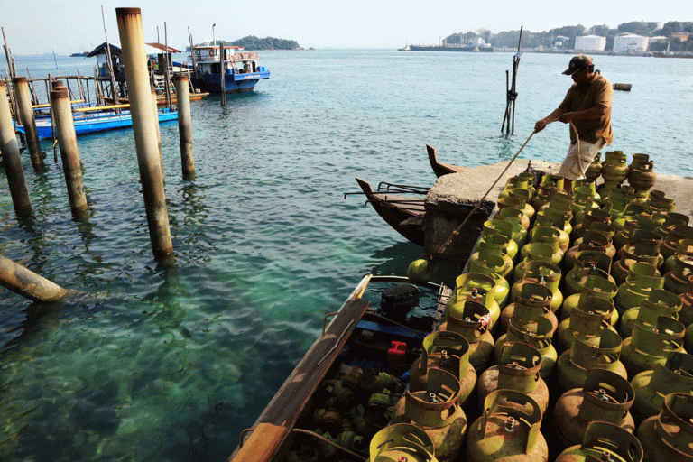 Untuk Warga di Pulau Perbatasan