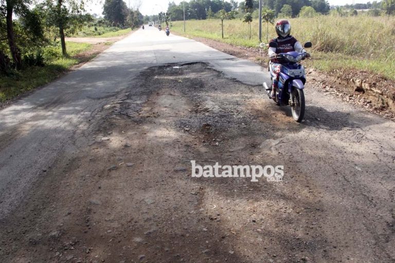 Kerusakan Jalan Marina Belum akan Diperbaiki
