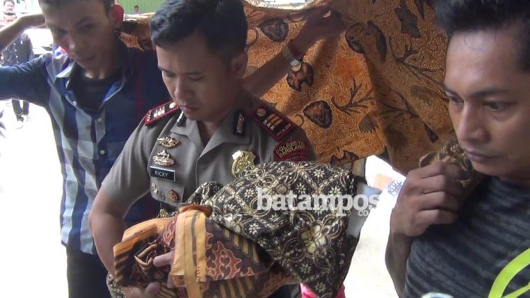 Diduga Dianiaya Ayah Sendiri, Bayi 3,5 Bulan Dimakamkan