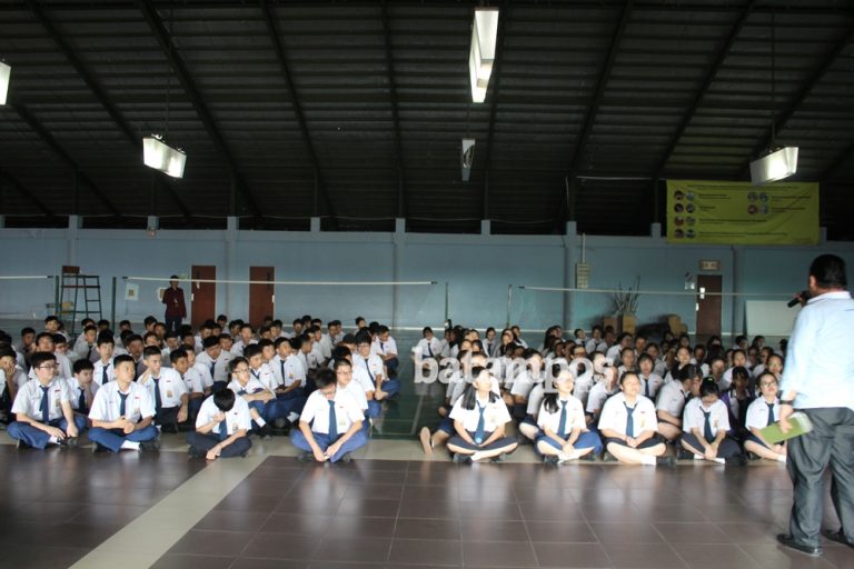 Try Out Ujian Nasional Asah Kemampuan Siswa