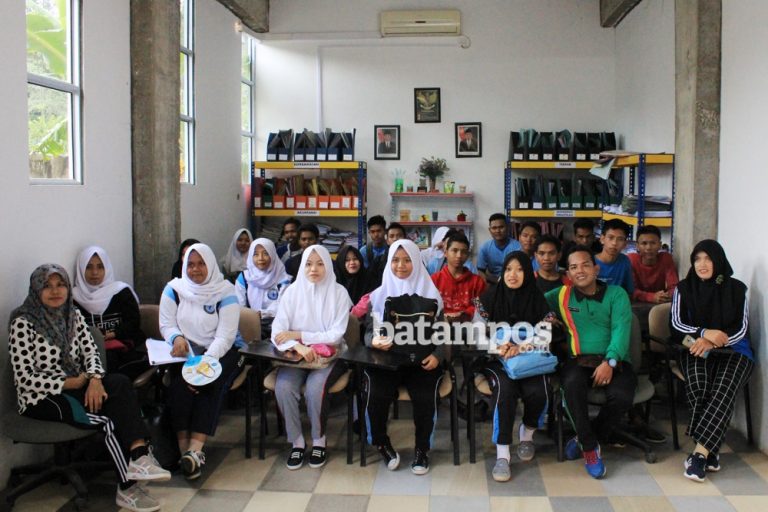 SMK Widya 2 Batam Dorong Siswa Ikuti Try Out