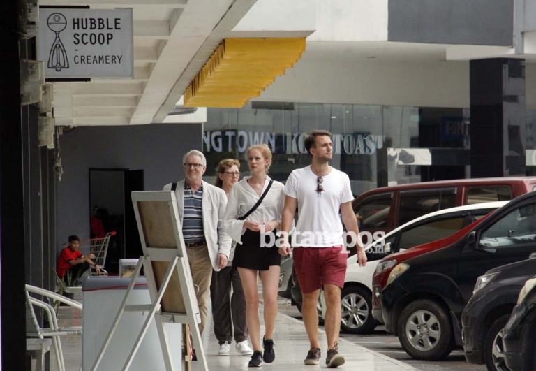 Gandeng Swasta, Gapai Target 2,4 Juta Wisatawan