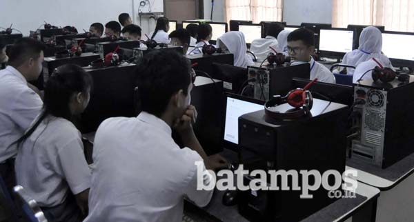 12.581 Pelajar Karimun Ikut UN