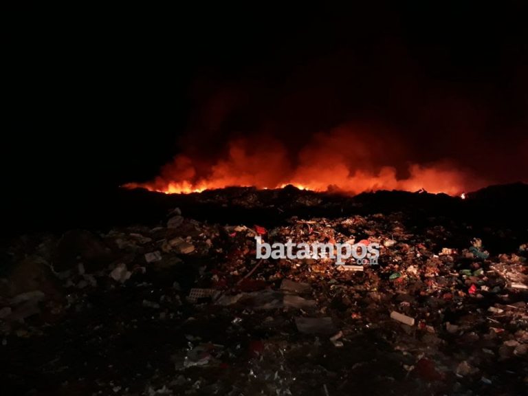Ketika TPA Punggur Terbakar