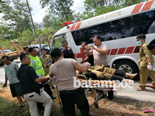 Kepsek dan Guru SD Tewas di Tempat