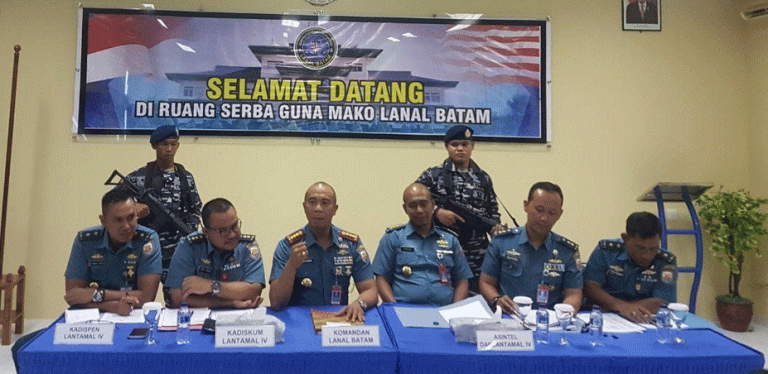 Lanal Batam Lelang Hasil Tangkapan