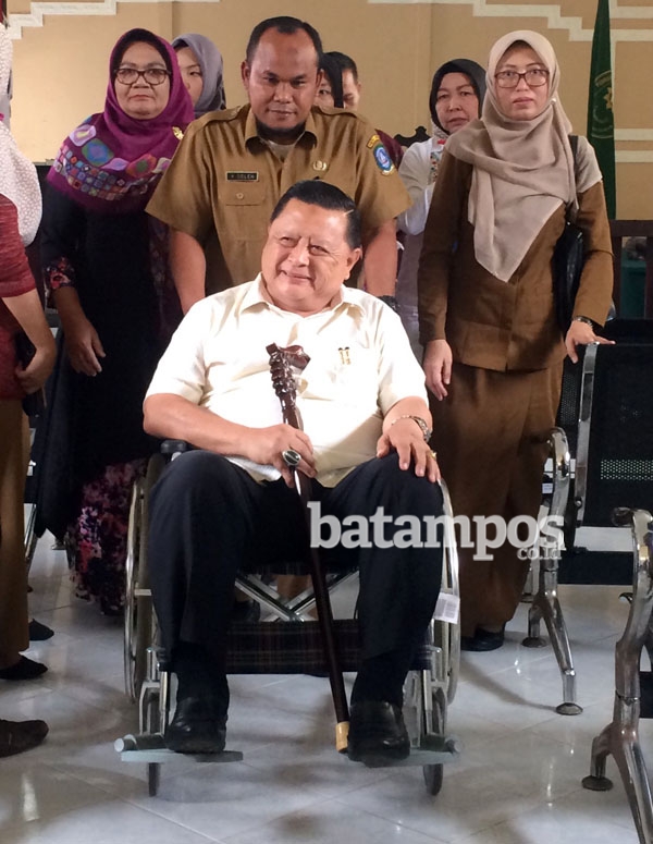 Mantan Bupati Anambas Ditahan