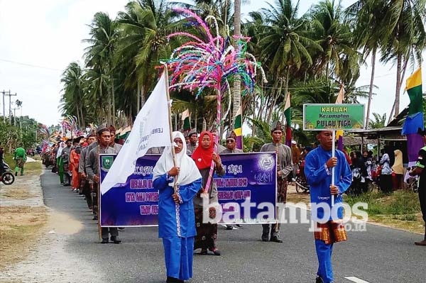 4.141 Peserta Ramaikan Pawai Taaruf