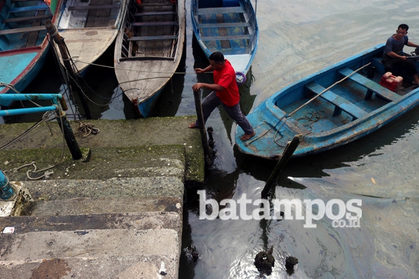Limbah Minyak Berasal dari TB Ascelente